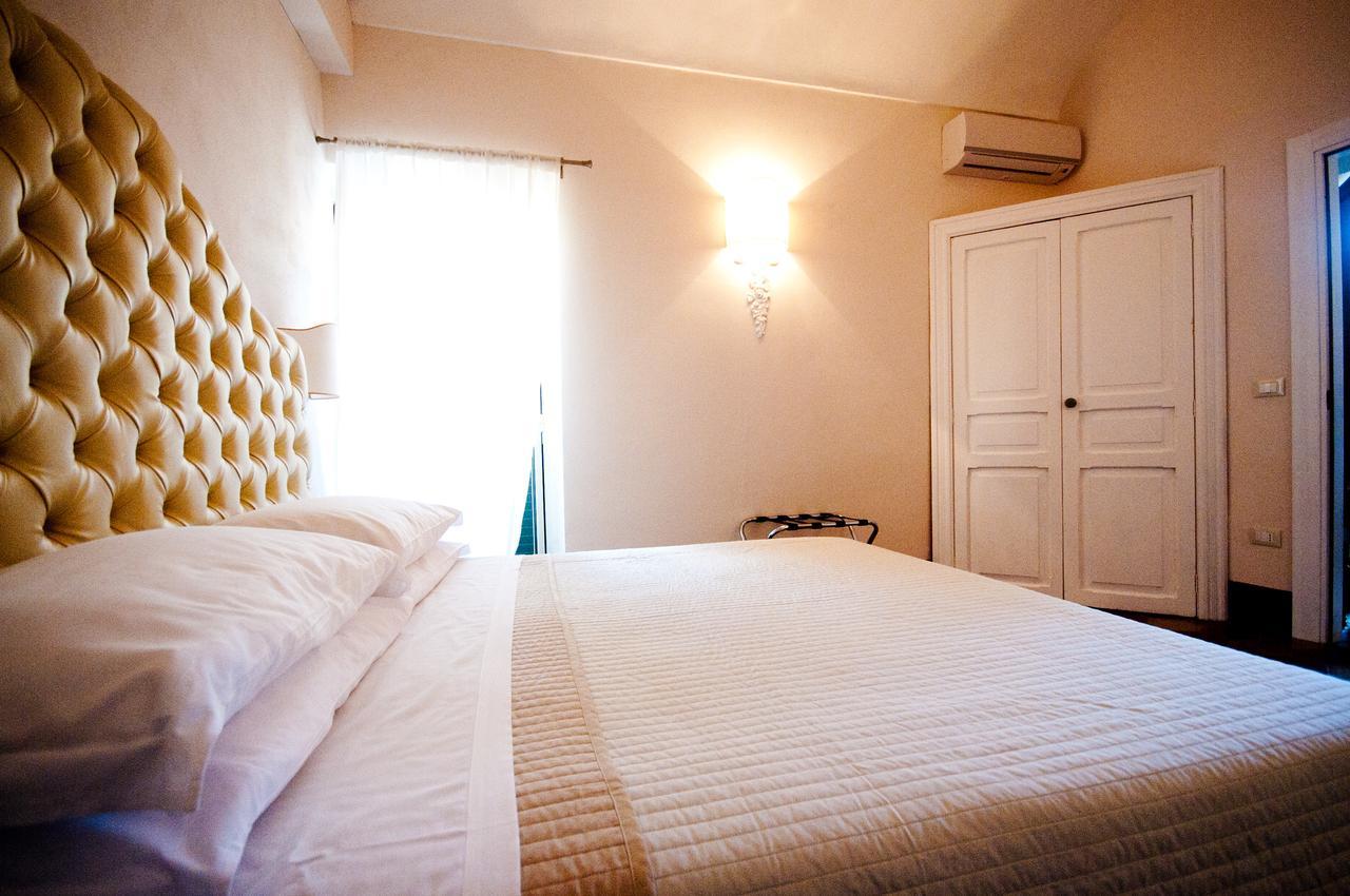 Sveva Rooms 노토 외부 사진